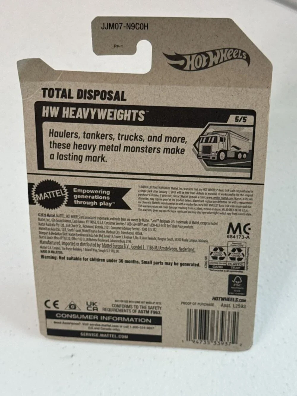 Hot Wheels Total Disposal HW Heavyweights Garbage Truck 2026